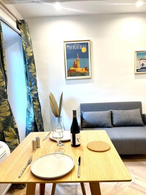 Appartamento Cocon Cosy Au Coeur Du Vieux Port Marsiglia Esterno foto